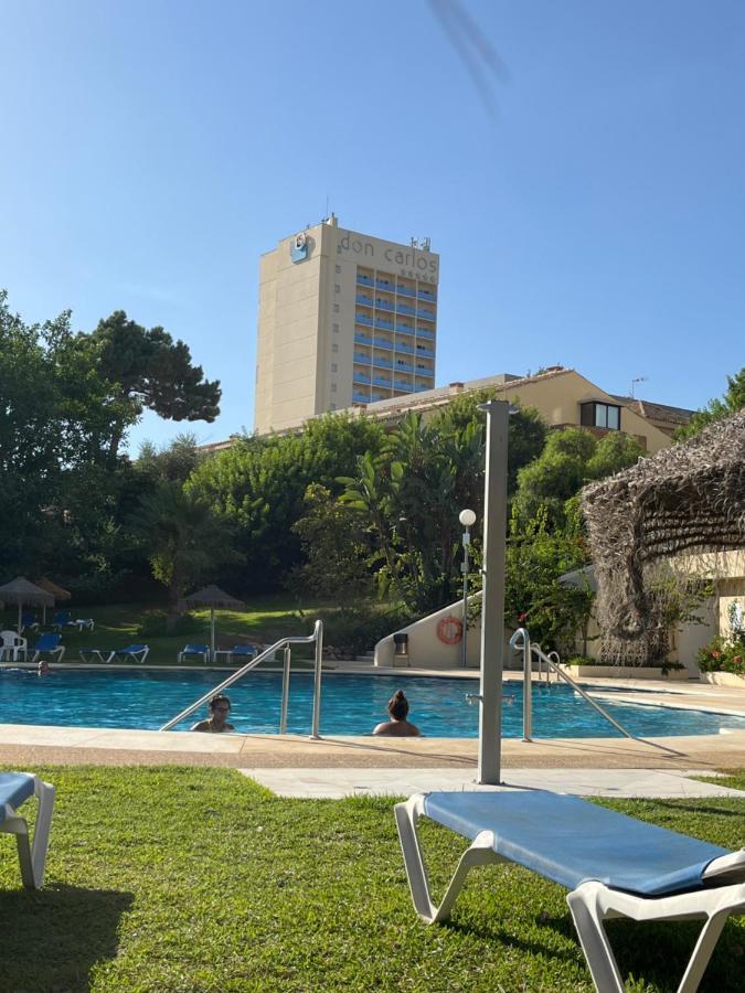 Vistas Al Mar Marbella Del Este Exterior foto